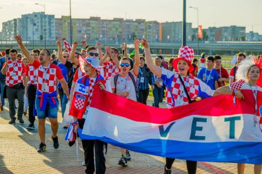 Futbol taraftarları takım Hırvatistan ve Türkiye arasındaki maç günü şehrin sokaklarında destek