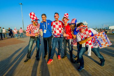 Futbol taraftarları takım Hırvatistan ve Türkiye arasındaki maç günü şehrin sokaklarında destek