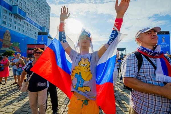 Futbol taraftarları takım Hırvatistan ve Türkiye arasındaki maç günü şehrin sokaklarında destek