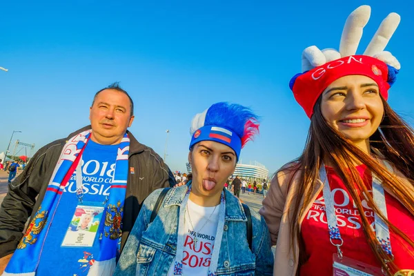 Futbol taraftarları takım Hırvatistan ve Türkiye arasındaki maç günü şehrin sokaklarında destek
