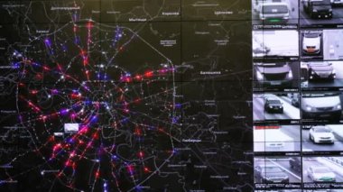 Etkileşimli harita merkezi izleme trafik istatistikleri gösterir