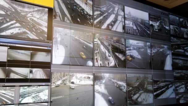 Schermen Het Analytische Midden Tonen Gegevens Uit Verkeer Camera Stad — Stockvideo