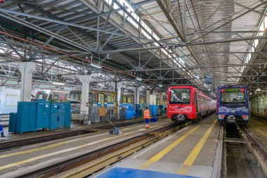 Metro metro istasyonu Krasnaya Presnya 'nın içi