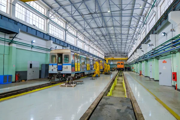 Metro metro istasyonu Krasnaya Presnya 'nın içi