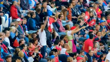 Sırbistan ve İsviçre maçı takım futbol taraftarları destek