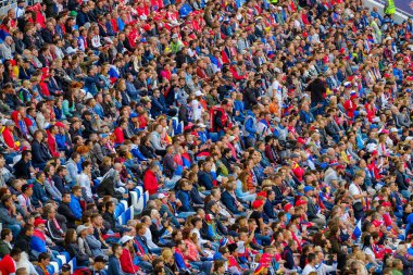 Sırbistan ve İsviçre maçı takım futbol taraftarları destek