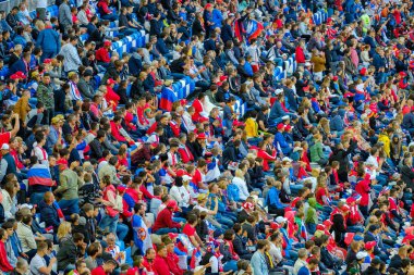 Sırbistan ve İsviçre maçı takım futbol taraftarları destek