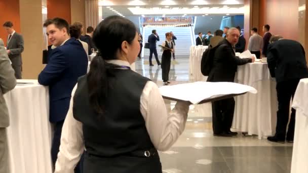 Visitors of business conference having coffee break, time lapse — Stock Video