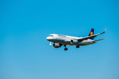 İskandinav Sas havayolları uçak iniş gün zaman Zürih Uluslararası Havaalanı için hazırlanıyor