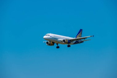 Bulgar Eagle havayolları uçak iniş gün zaman Zürih Uluslararası Havaalanı için hazırlanıyor