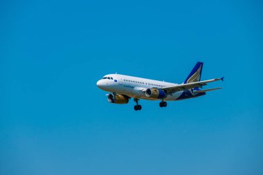 Bulgar Eagle havayolları uçak iniş gün zaman Zürih Uluslararası Havaalanı için hazırlanıyor