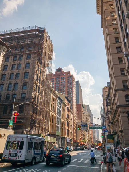 Život ve městě v Manhattanu v denní době — Stock fotografie