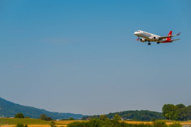 Helvetia İsviçre havayolları uçak iniş gün zaman Uluslararası Havaalanı için hazırlanıyor