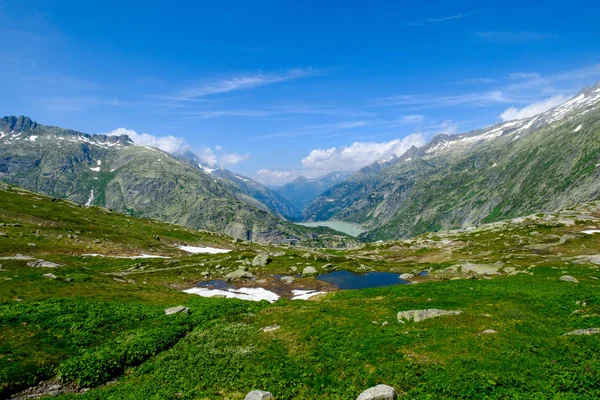 Schweiz sommar bergslandskap — Stockfoto
