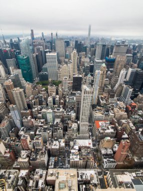 Empire state Binası dan Manhattan gökdelen havadan görünümü