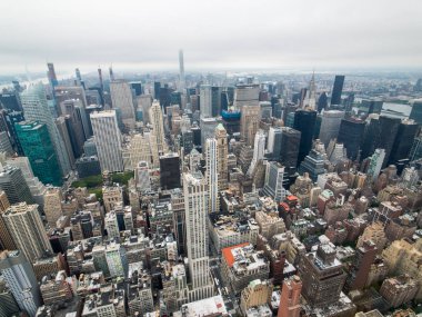 Empire state Binası dan Manhattan gökdelen havadan görünümü