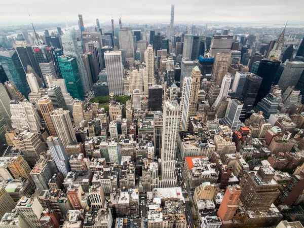 Letecký pohled na Manhattan mrakodrap od Empire state building — Stock fotografie