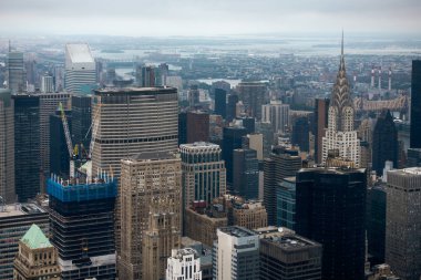 Empire state Binası dan Manhattan gökdelen havadan görünümü
