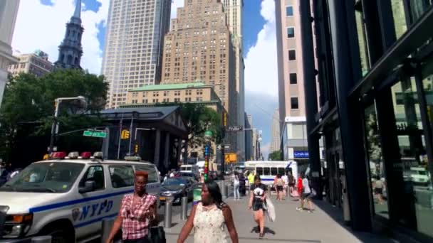 Vida da cidade em Manhattan à hora do dia — Vídeo de Stock