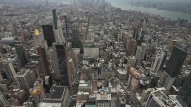 Manhattan gökdelenlerin havadan görünümü