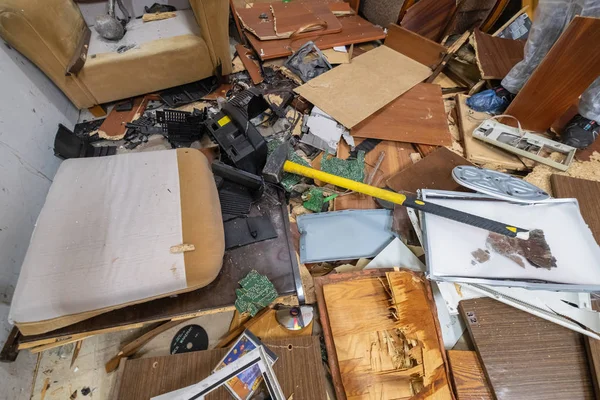 Interior de la habitación destruida —  Fotos de Stock