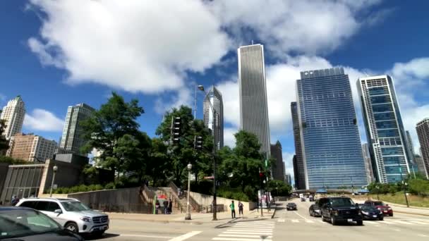 Panorama města v denní době, pozorovat architekturu, život ve městě — Stock video