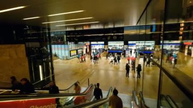 Ana Tren İstasyonu yolcu