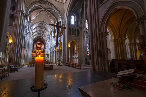 Interior of catholic cathedral — Stock Photo, Image