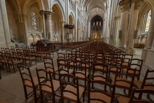 Interior of catholic cathedral in Lausanne — Stock Photo, Image