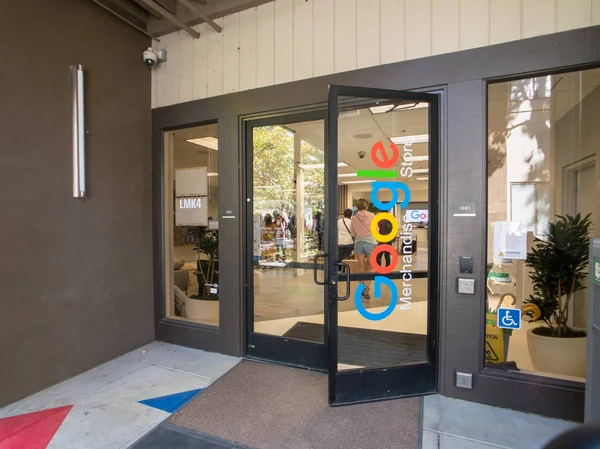 Negozio di souvenir Google nella sede centrale di Googleplex — Foto Stock