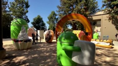 Android heykelinin Googleplex Genel Müdürlük Merkez Ofis