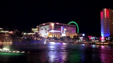 Las Vegas, ABD - 10 Eylül 2018: Gösteri cityscape geceleri müzik Bellagio çeşmeler,
