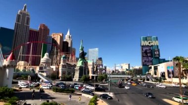 Güneşli bir gün zaman turistik yerleri ziyaret turistler