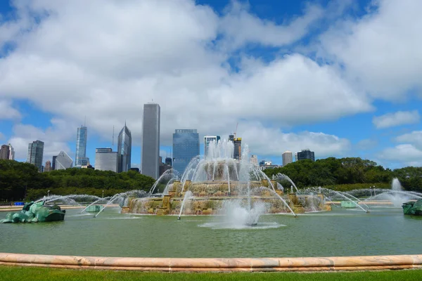 Panorama of fountain at day time — Stock Photo, Image