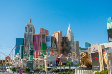 Güneşli bir gün zaman turistik yerleri ziyaret turistler