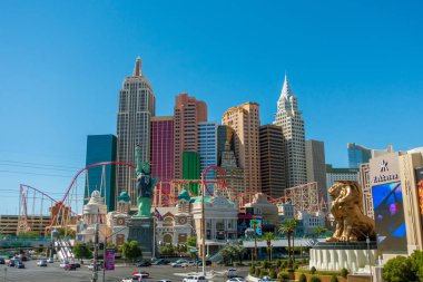 Güneşli bir gün zaman turistik yerleri ziyaret turistler