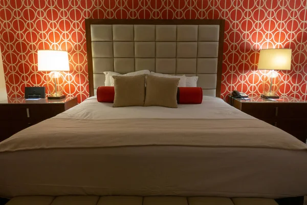 Moderna hotel sovrum inredning — Stockfoto