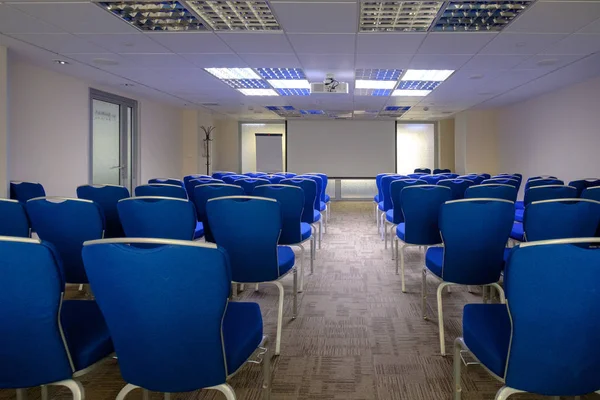 Interior de la sala de conferencias durante el congreso Blockchain — Foto de Stock