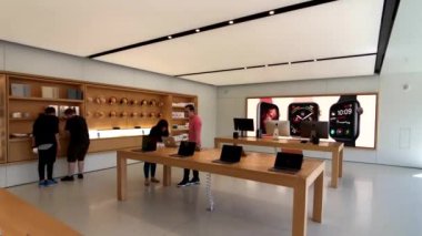 Apple store Silikon Vadisi, sonsuz döngü bir şirket kampüsü