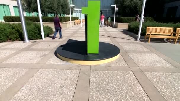 Apple company campus in silicone valley, Infinity loop one — Stock Video