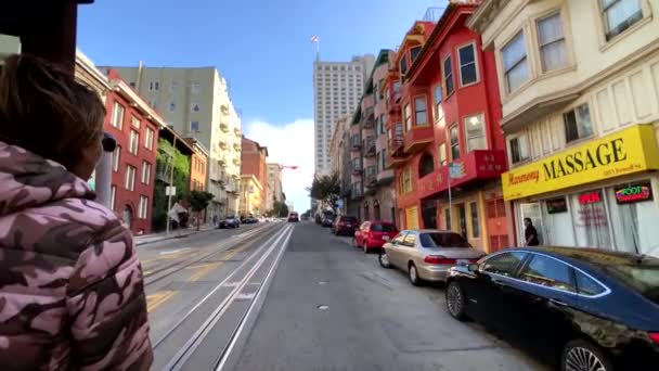 Paysage urbain à la journée ensoleillée — Video