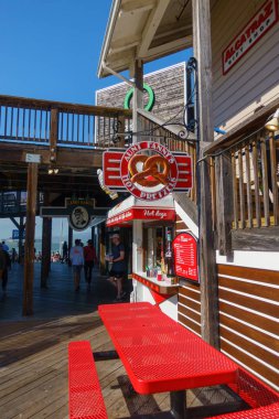 Sıcak simit işareti Pier 39