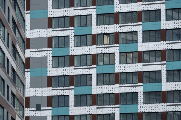 Windows on the facade of a modern building. — Stock Photo, Image