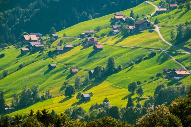 Yaz saati dağ doğa panoramik manzarası