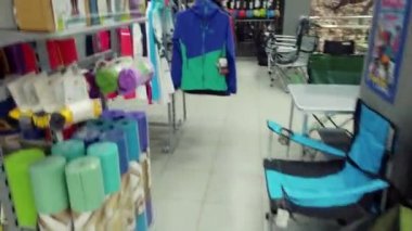 Gündüz spor mağazası iç