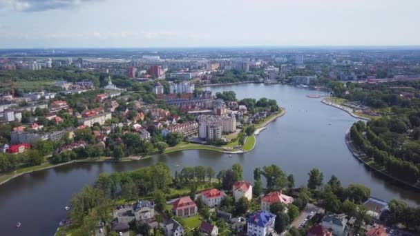 Paisaje aéreo de la ciudad de Kaliningrado, Rusia — Vídeos de Stock