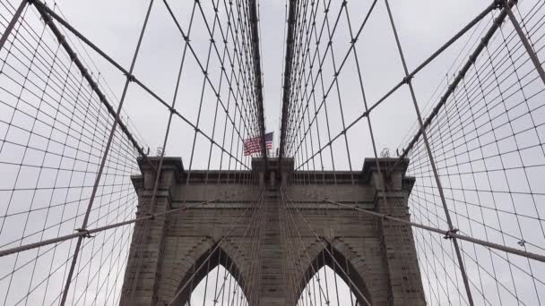 一日の時間でブルックリン橋 — ストック動画