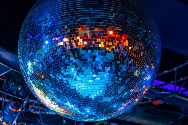 Disco mirror ball at the night club — Stock Photo, Image