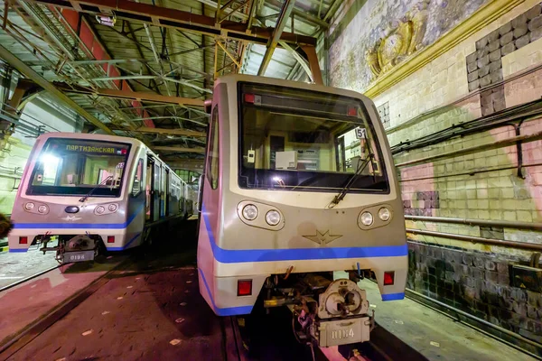 Metro metro istasyonu Krasnaya Presnya 'nın içi