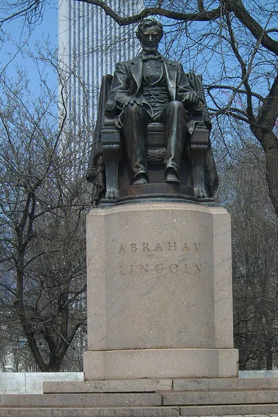 Chicago April Head State Seated Lincoln Statue Grant Park April — Stock Photo, Image